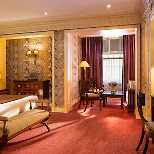 Hotel Des Grands Hommes, Parigi