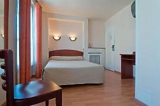 Hotel Saint Quentin Parijs